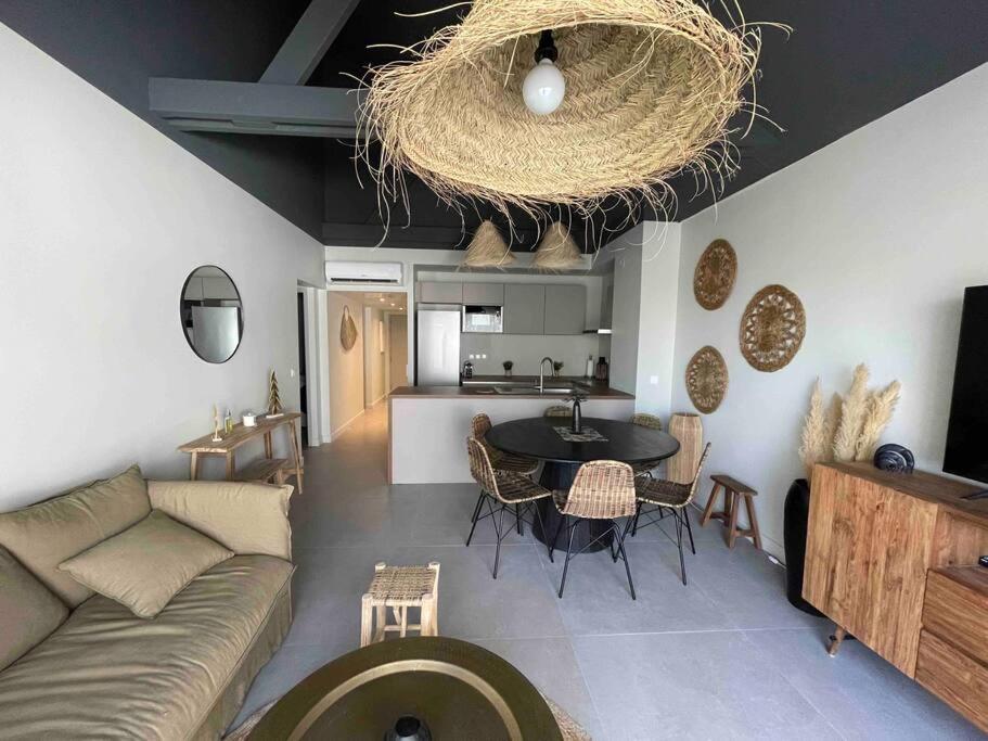 Oligaia Orient Bay Apartment Quarter of Orleans Ngoại thất bức ảnh