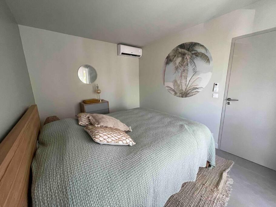 Oligaia Orient Bay Apartment Quarter of Orleans Ngoại thất bức ảnh